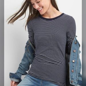Gap Crewneck T-Shirt